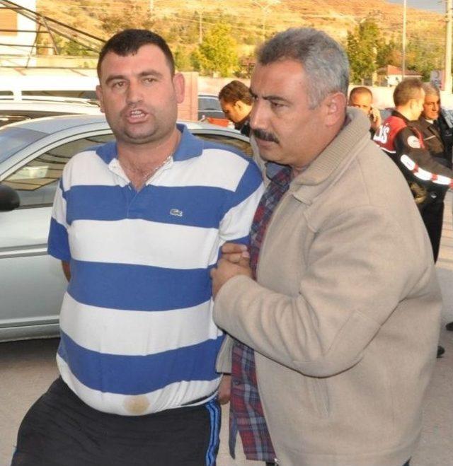 Aksaray&rsquo;da Polise T&uuml;fekli Saldırı: 2 Yaralı 3