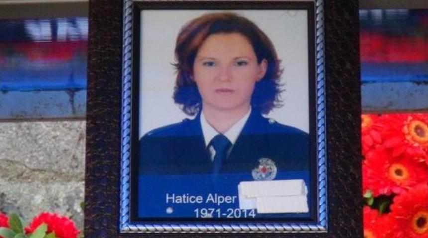 Chp'li Başkanın Koruma Polisi Ve Eşi G&ouml;zyaşlarıyla Uğurlandı (2)