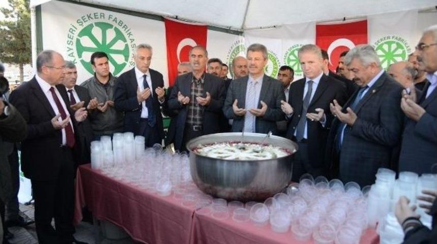 Kayseri&rsquo;den Yola &Ccedil;ıkan &ldquo;kayseri Şeker Aşure Kervanı&rdquo; Sivas Şarkışla&rsquo;ya Kadar Ulaştı