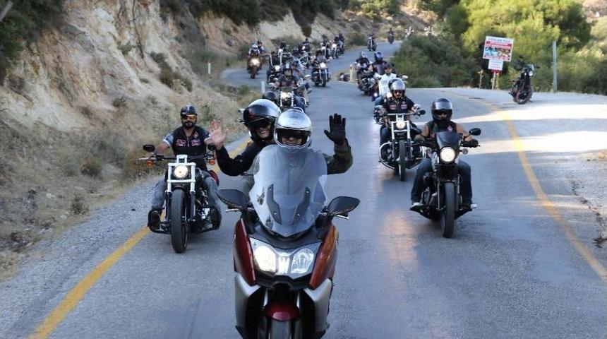 Başkan Akpınar Ve Motorculardan Kent Turu