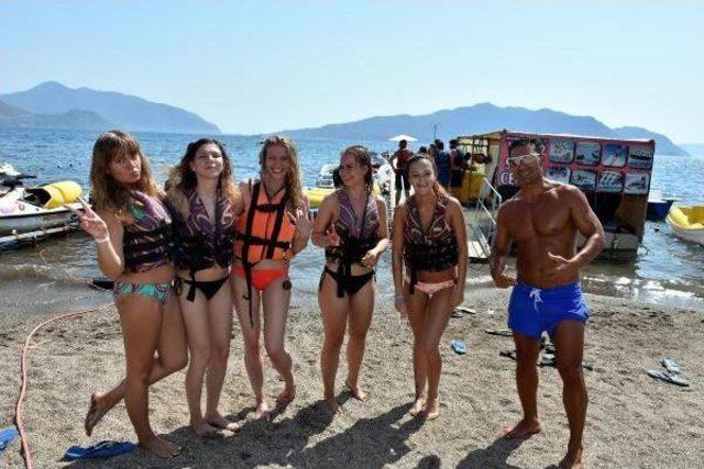 Marmaris Sahilleri Yabancı Turistlere Kaldı