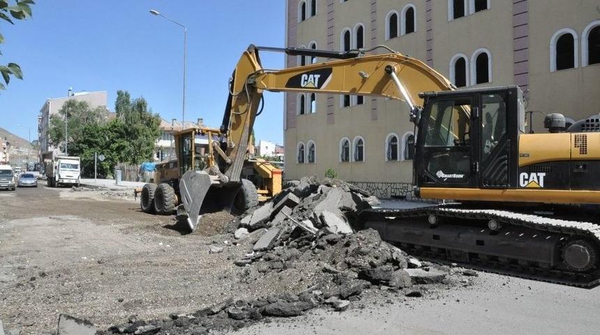 Kars&rsquo;ın Cadde Ve Kaldırımlarına Bakan Ayarı