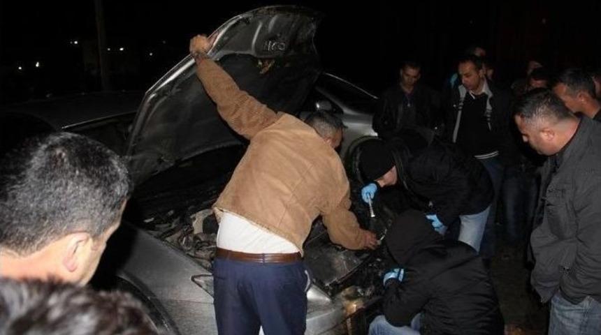 Hakkaride Ticari Taksi Kundaklandı