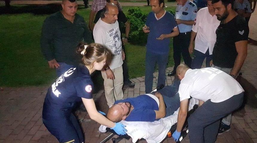 Parkta Suriyelilerin Bıçaklı Saldırısına Uğradı