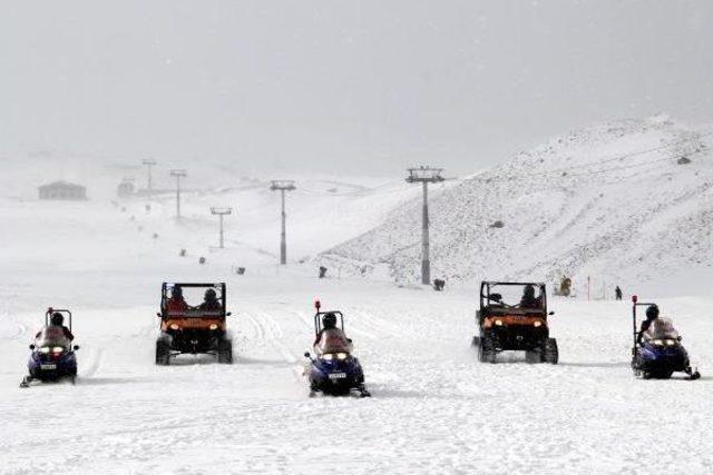 Jandarma Arama Kurtarma Timi Kayak Sezonuna Hazır