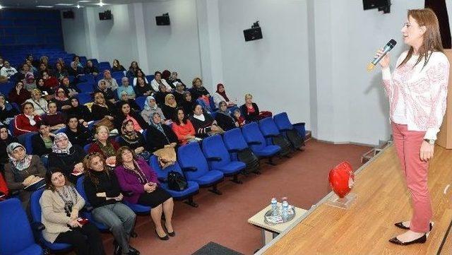 Hanım Lokallerinden Sağlık Semineri