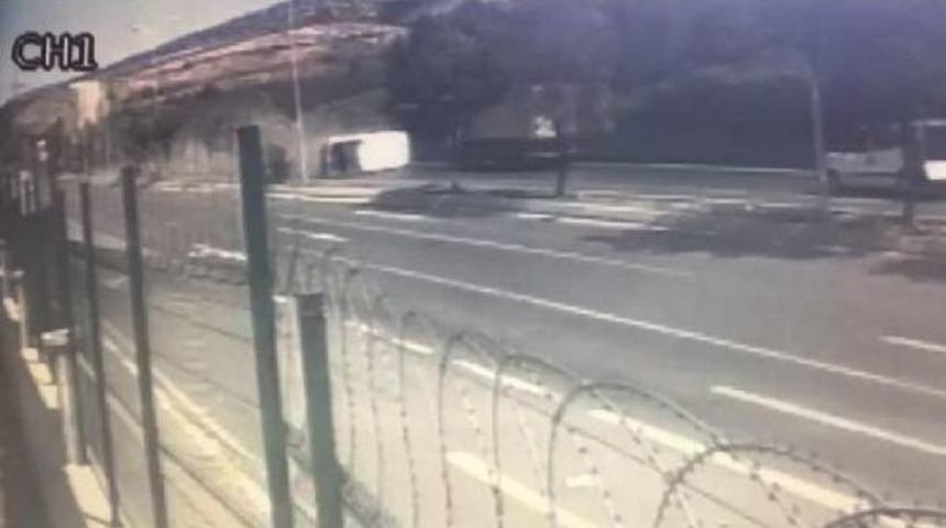 Tuzla'da 1 Kişinin &Ouml;ld&uuml;ğ&uuml; Feci Kaza G&uuml;venlik Kamerasında