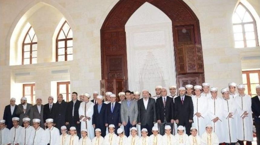 Darende De 13 Hafız T&ouml;renle İcazet Aldı