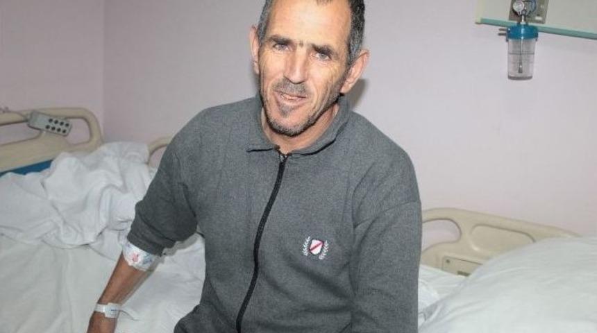 Sokakta D&ouml;v&uuml;len Vatandaş Beyin Kanaması Ge&ccedil;irdi