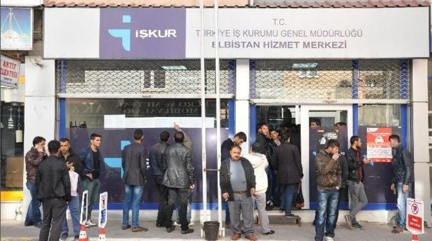 İş&ccedil;i Adayları Başvuru Kuyruğunda