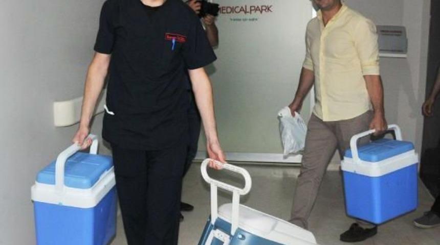 Direksiyon Başında Beyin Kanaması Ge&ccedil;irdi, 5 Kişiye Hayat Verdi