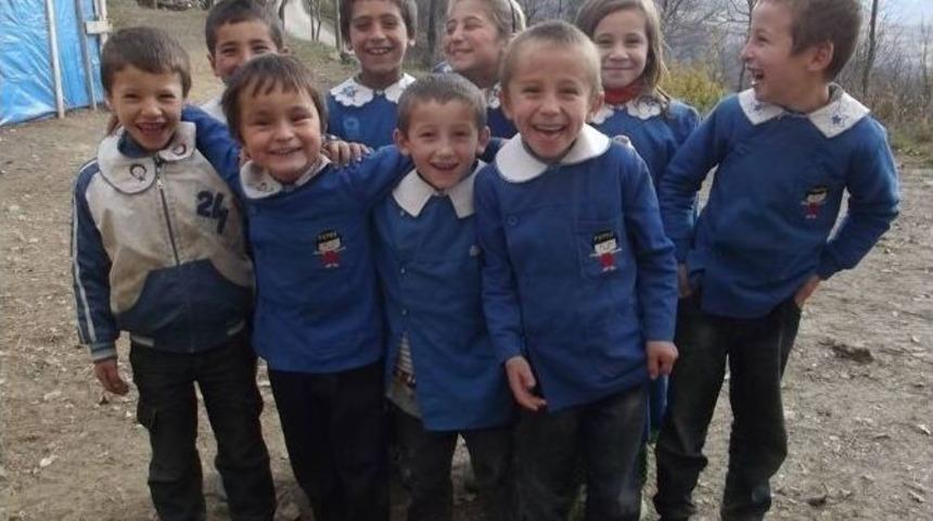 &Ouml;ğrenciler K&ouml;y Okulları İ&ccedil;in Seferber Oldu