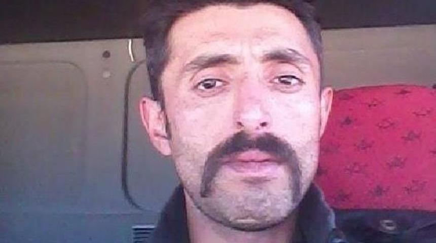 Takla Atan Otomobilden Fırlayan S&uuml;r&uuml;c&uuml; &Ouml;ld&uuml;