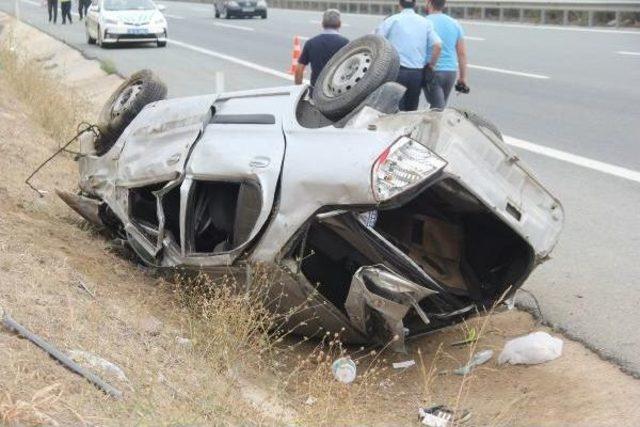 Takla Atan Otomobilden Fırlayan Sürücü Öldü