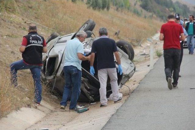 Takla Atan Otomobilden Fırlayan Sürücü Öldü