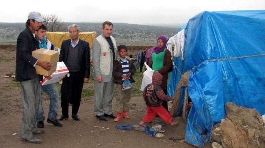 Araban&rsquo;daki Suriyeli Aileye İhh Gıda Yardımı Yaptı