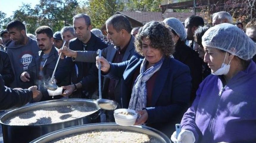 Tunceli Belediyesi&rsquo;nden Aşure Etkinliği