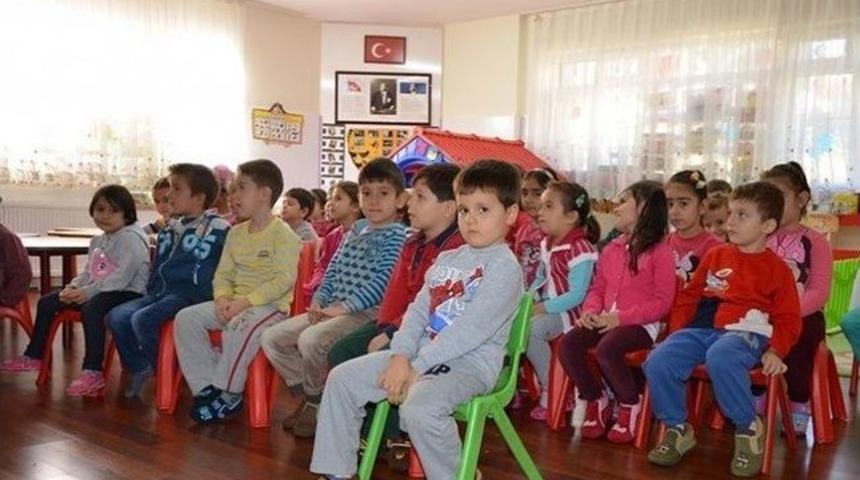 Bah&ccedil;elievler Anaokulu Tarafından Aşure Etkinliği