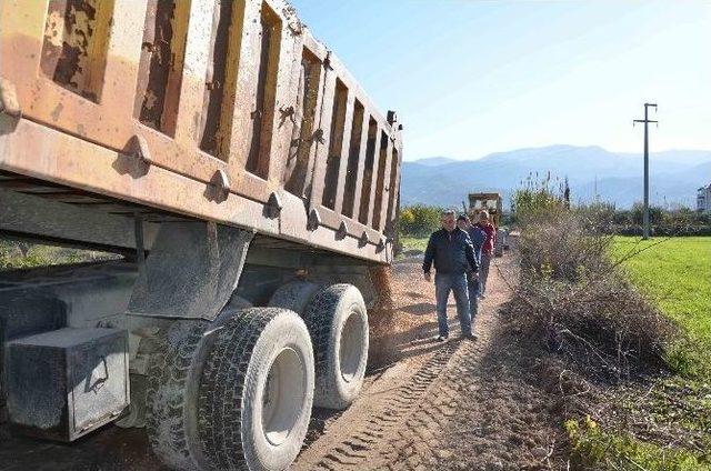 Davutlar’da Yol Çalışmaları