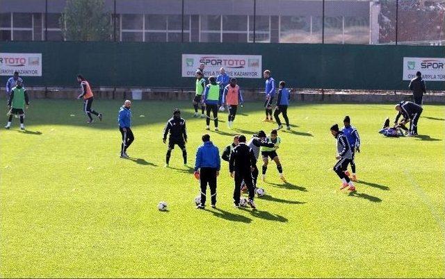 Kardemir Karabükspor’da, Galatasaray Maçı Hazırlıkları Sürüyor