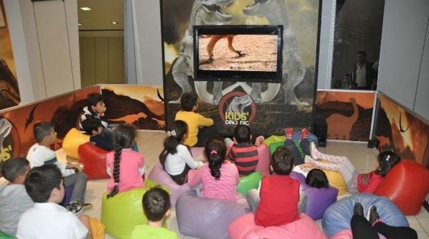 &lsquo;kıds Dıno Dıg&rsquo; Sergisi 9 Kasım&rsquo;da Sona Eriyor