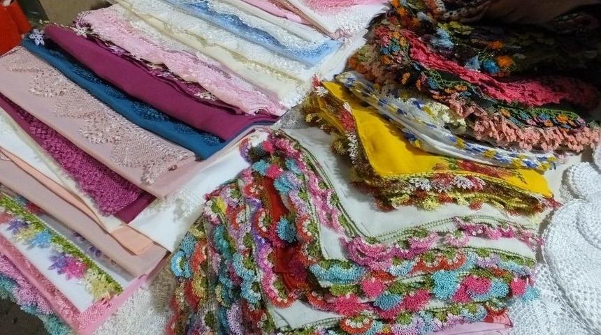 İğne Oyaları Hamarat Ellerde Hayat Buluyor