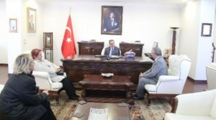 D&uuml;zceli Abhazlar Vali&rsquo;yi Ziyaret Etti