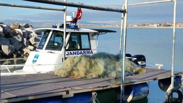 Beyşehir Gölü’nde Jandarmanın Hayalet Ağ Denetimi Sürüyor