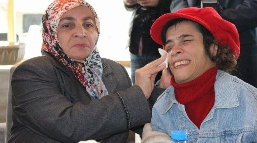 Vali Şent&uuml;rk&rsquo;ten Ağlatan Hikaye