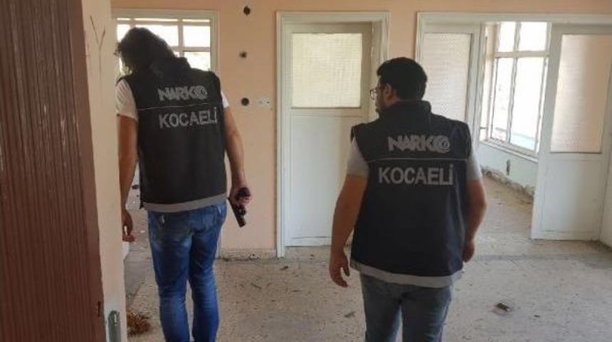 Metruk Binalarda Uyuşturucu Kontrol&uuml;