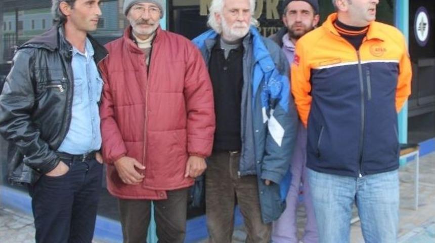 Rize&rsquo;de Yaylalarda Kar Nedeniyle Mahsur Kalan Vatandaşlar Tek Tek Helikopterle Kurtarılıyor