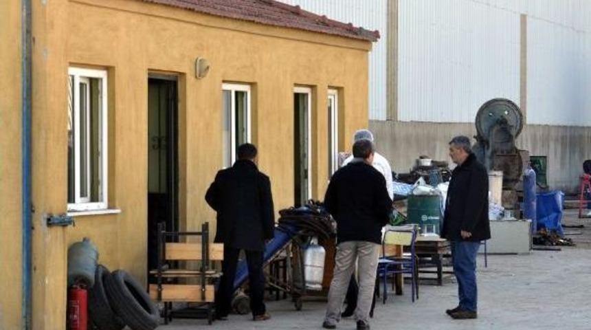 &Ccedil;elik Kasayı A&ccedil;an Hırsızlar Umduklarını Bulamadı