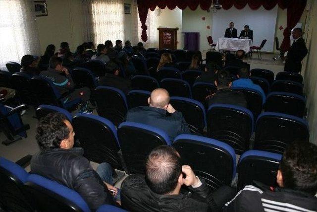 Tuşba İlçe Kaymakamı Musa Sarı, Beden Eğitimi Öğretmenleri İle Bir Araya Geldi 1