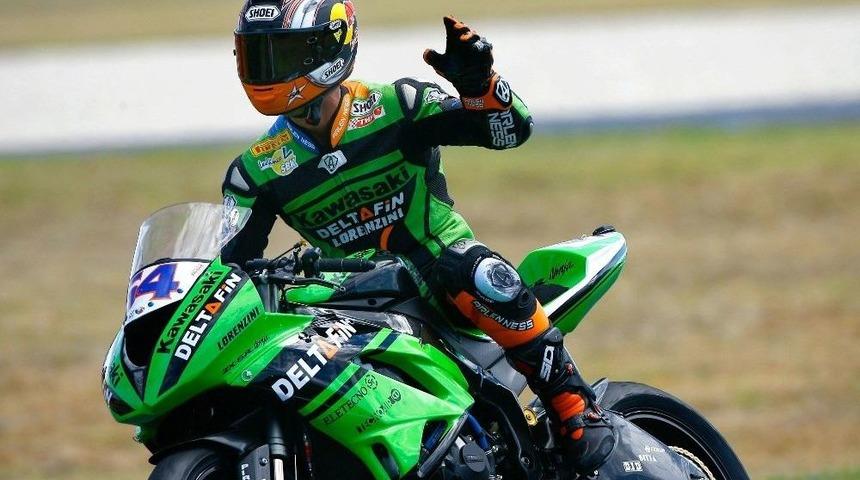 Kenan Sofuoğlu Bitime İki Yarış Kala Liderliğe Y&uuml;kseldi