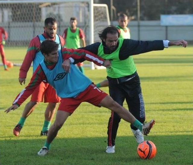 Karşıyaka'da Şimşek Şov