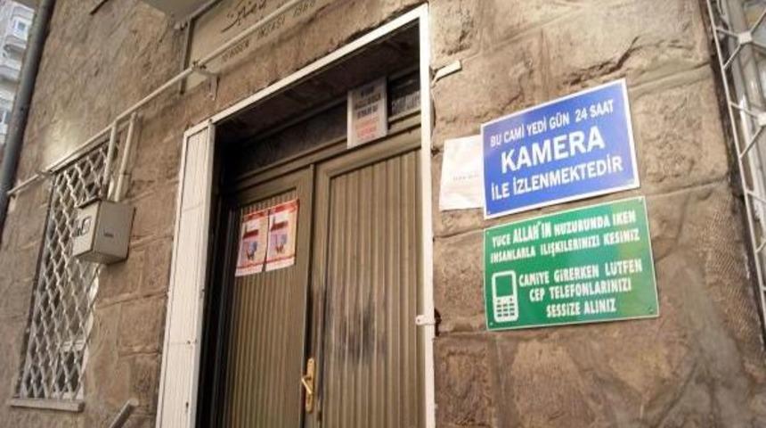 Camide Tabelalı Cep Telefonu Ayırısı