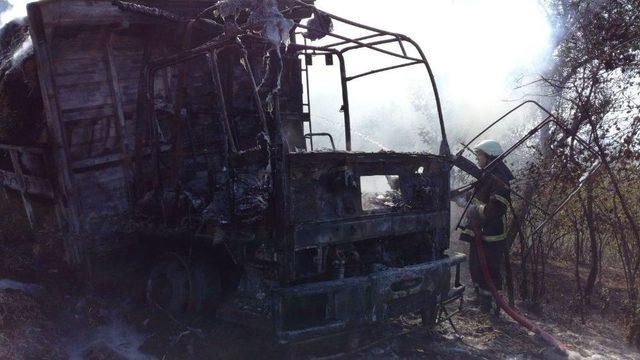 Saman Y&uuml;kl&uuml; Kamyon Yandı 1