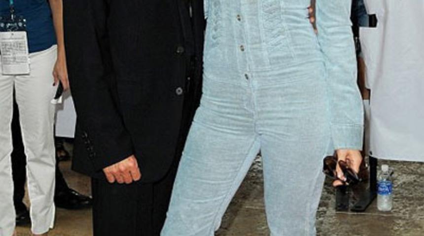 Kim İnanır 40 Olduğuna!