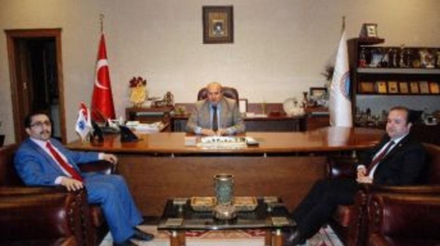 Taşk&ouml;pr&uuml; Myo M&uuml;d&uuml;r&uuml; Eğilmez, Başkan Arslan&rsquo;ı Ziyaret Etti
