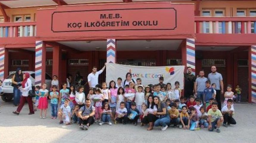 Silopi'de &Ouml;ğrencilere &Ouml;nce Moral Etkinliği Sonra Kırtasiye Yardımı