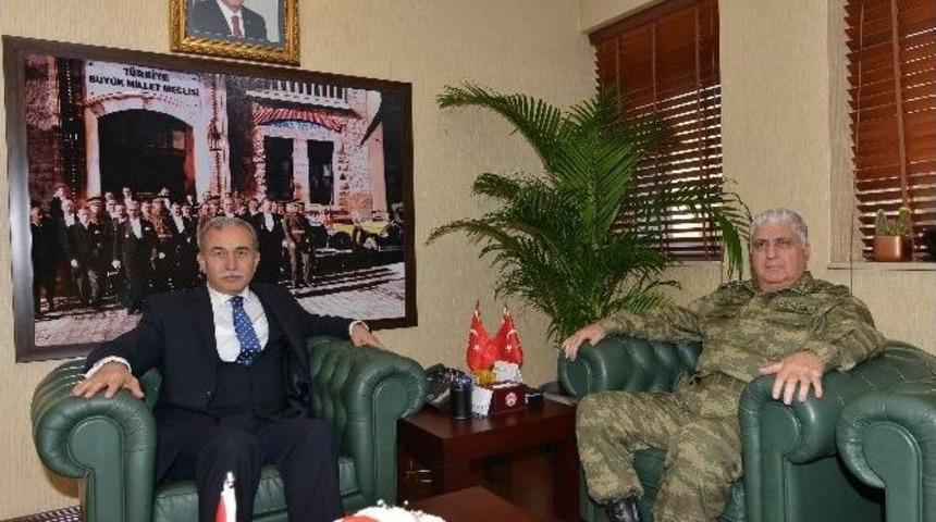 Genelkurmay Başkanı &Ouml;zel&rsquo;den Adana Valisi B&uuml;y&uuml;k&rsquo;e Ziyaret