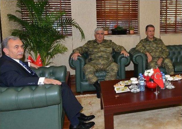 Genelkurmay Başkanı &Ouml;zel&rsquo;den Adana Valisi B&uuml;y&uuml;k&rsquo;e Ziyaret 1