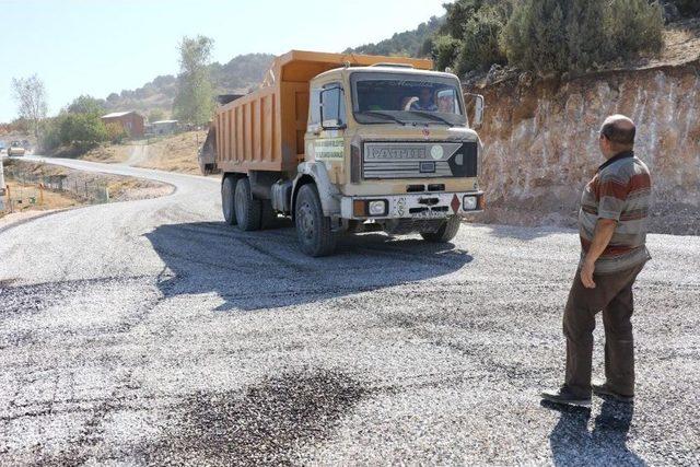 Manisa B&uuml;y&uuml;kşehir&rsquo;den Asfalt &Ccedil;alışması 3