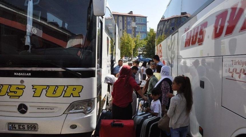 Muş Otogarında Yoğunluk