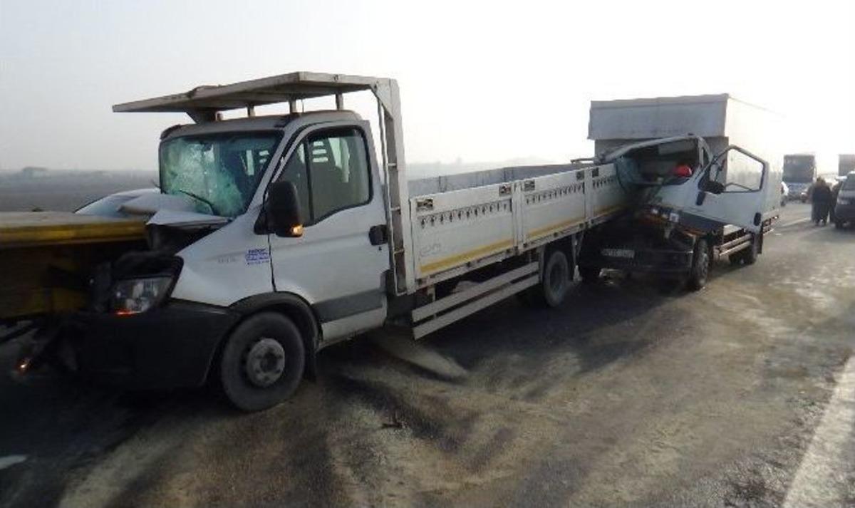 (&ouml;zel Haber) Tem Otoyolu&rsquo;nda &lsquo;sis&rsquo; Kazaları