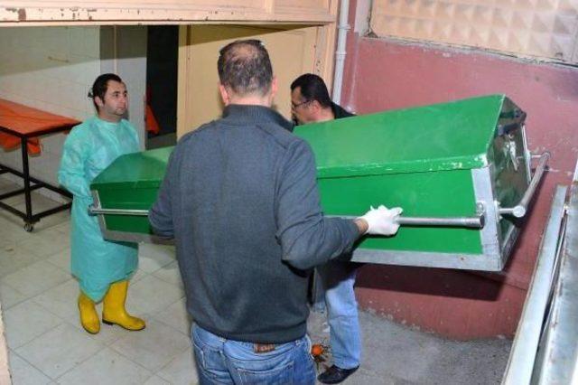 Eşi Ve Biri 6 Aylık İki Kızını &Ouml;ld&uuml;r&uuml;p İntihar Etti (2) 1