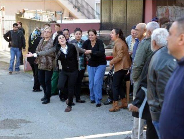 Eşi Ve Biri 6 Aylık İki Kızını &Ouml;ld&uuml;r&uuml;p İntihar Etti (2) 3