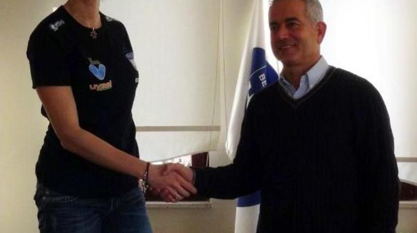 &Ccedil;anakkale Belediyespor'a 2 Metrelik Sma&ccedil;&ouml;r