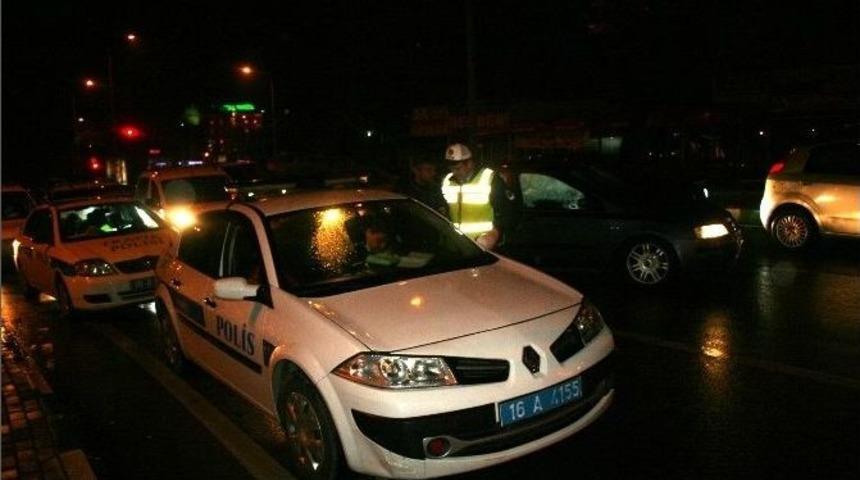 Bursa&rsquo;da Trafik Ekipleri Alkoll&uuml; S&uuml;r&uuml;c&uuml;leri Af Etmiyor