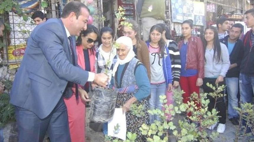 Ceyhan&rsquo;da "160 Bin Hemşehrimize 160 Fidan" Kampanyası